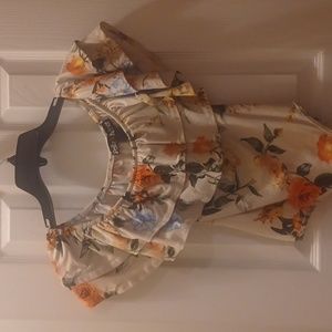 Polly & Esther Cream Floral Ruffle Bodysuit - Size Small